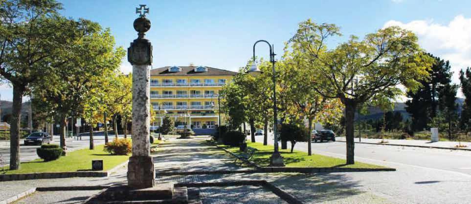 Hotel Montemuro カストロ・ダイレ エクステリア 写真